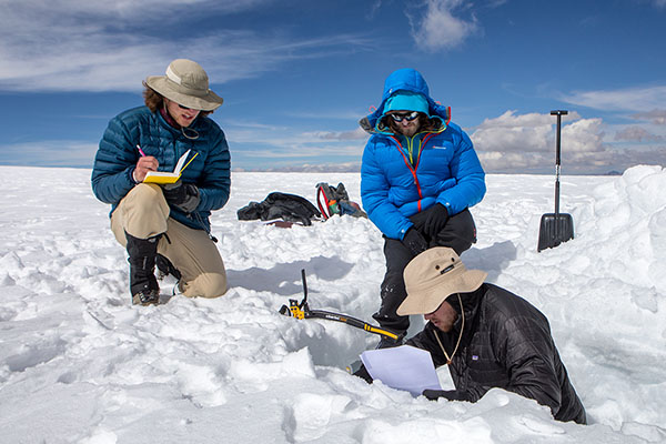 Climbing into thin air for climate research
