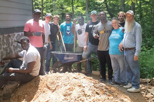 App Student-Athletes Shatter Community Service Hours Record