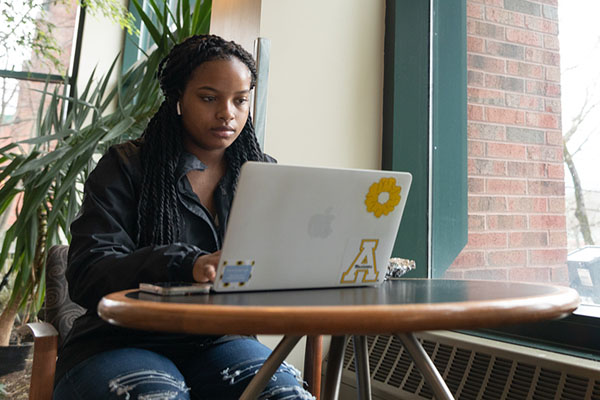 Navigating the cloud: How to find success in App State online courses