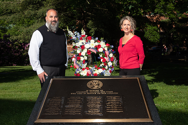 Veteran Mike Waters lays Memorial Day wreath at App State memorial