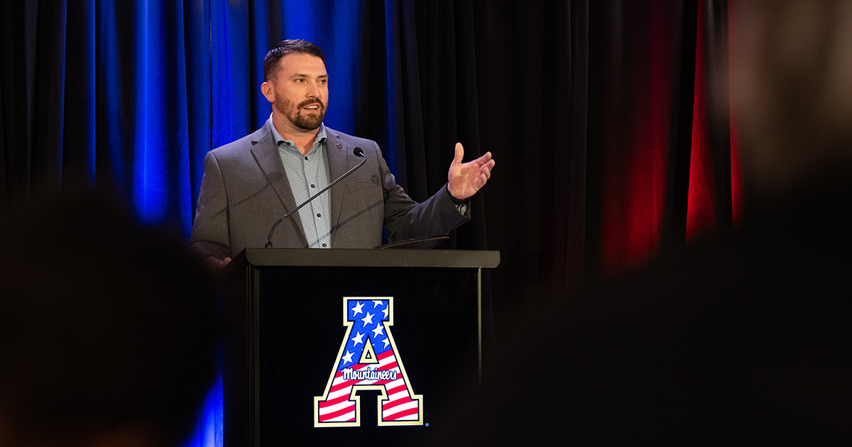 App State alumnus Dan Blakeley ’15 ’18 helps veterans find their voice